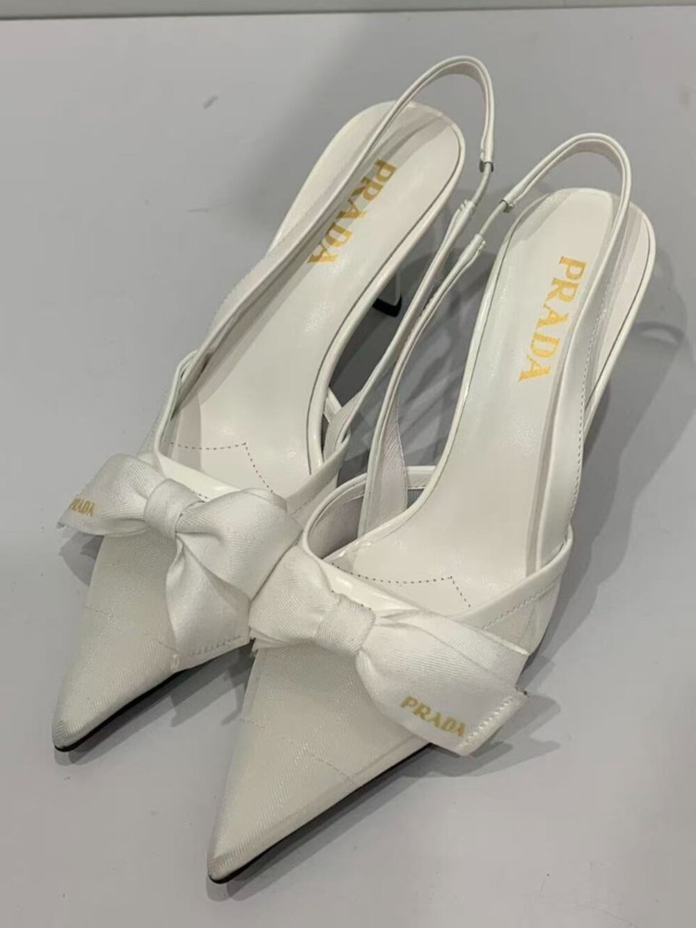 👠Prada Women's White Bow High Heels